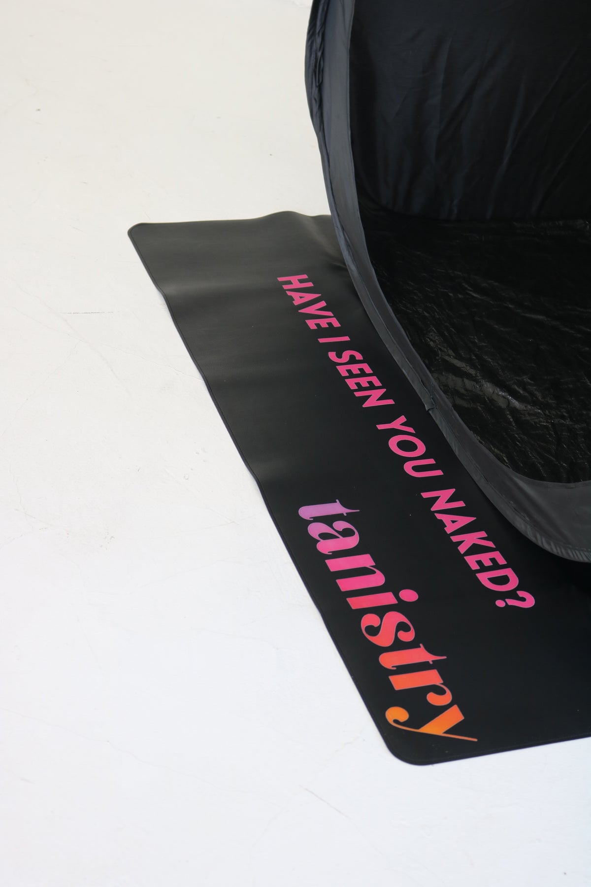 Vegan leather splat mat